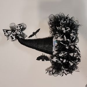 Halloween witch hat wreath